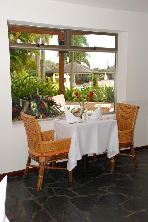 Hotel Estelar Altamira Ibagué Exteriör bild A table set for two