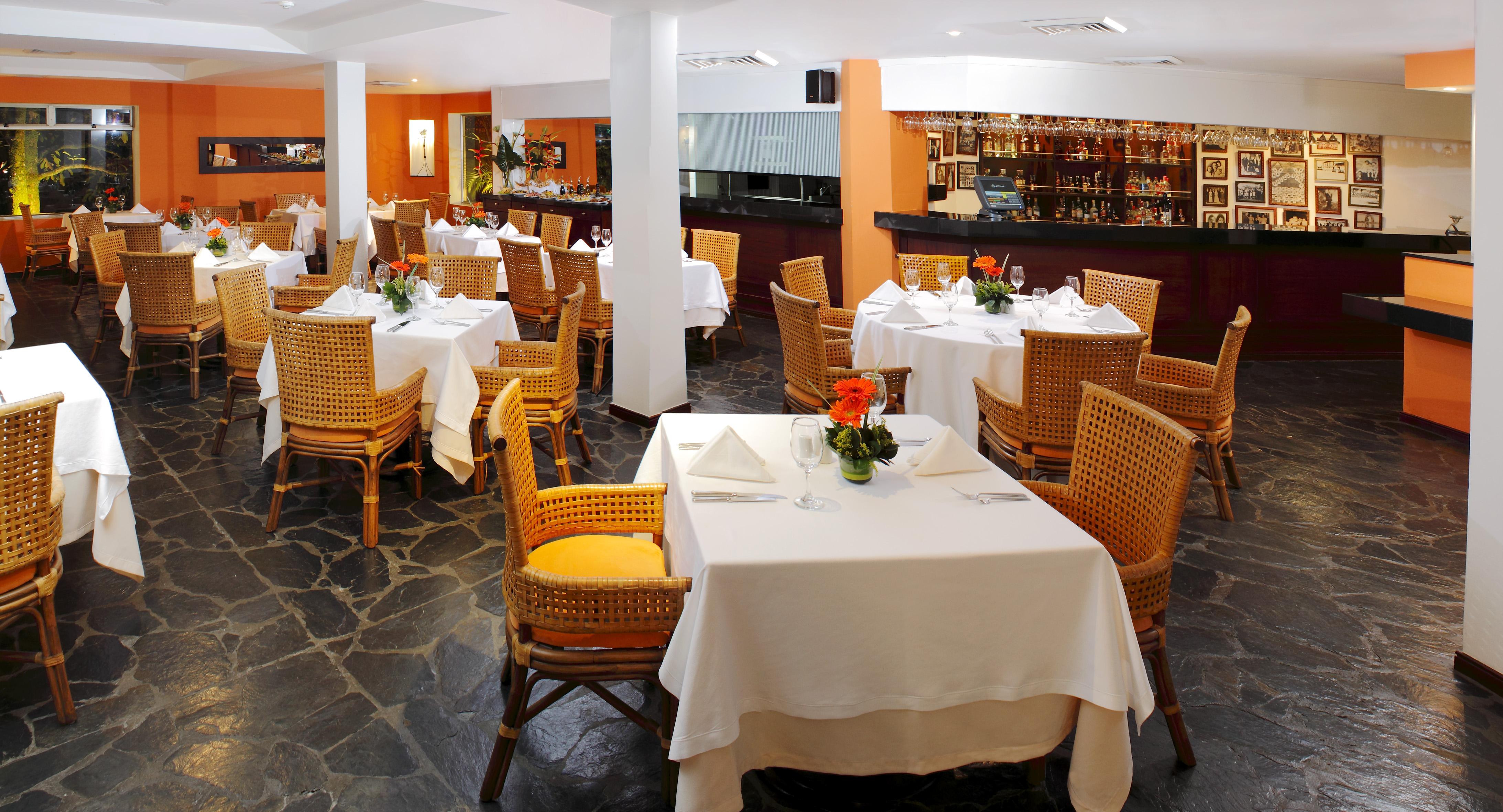 Hotel Estelar Altamira Ibagué Exteriör bild Restaurant